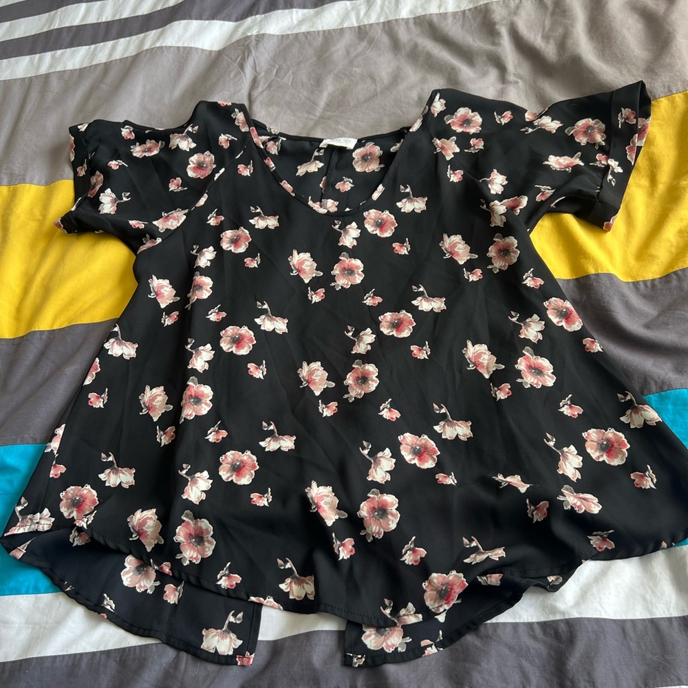 Women’s Top - Large